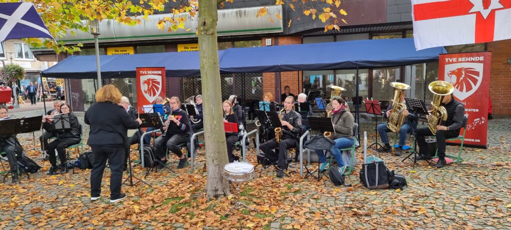 Blasorchester TVE Sehnde beim Stadtfest 25 Jahre Stadtrechte