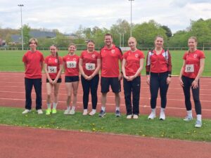 Wurf-Team des TVE Sehnde beim Werfertag des TUS Wunstorf